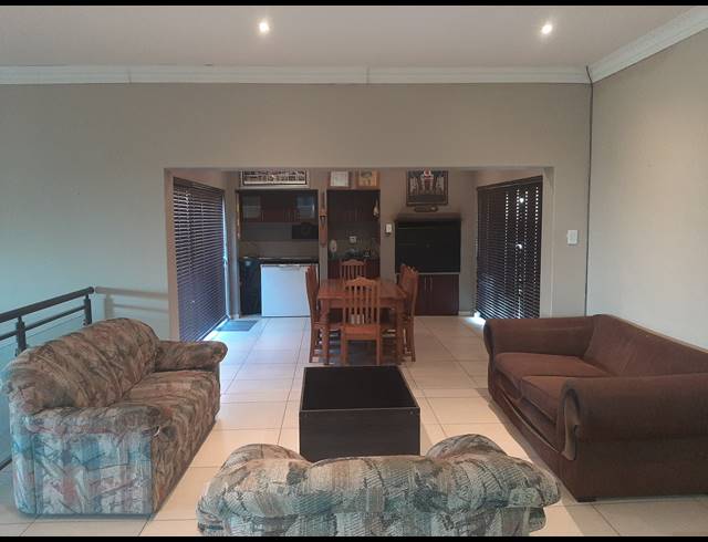 3 BEDROOM HOUSE FOR SALE IN SAFARI GARDENS